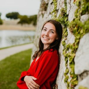 Meet your Posher, Abby
